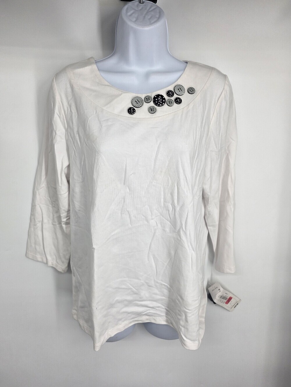 TanJay Women's Medium White 3/4 Sleeve Top Scoop Neck Unique Button Accent Casua